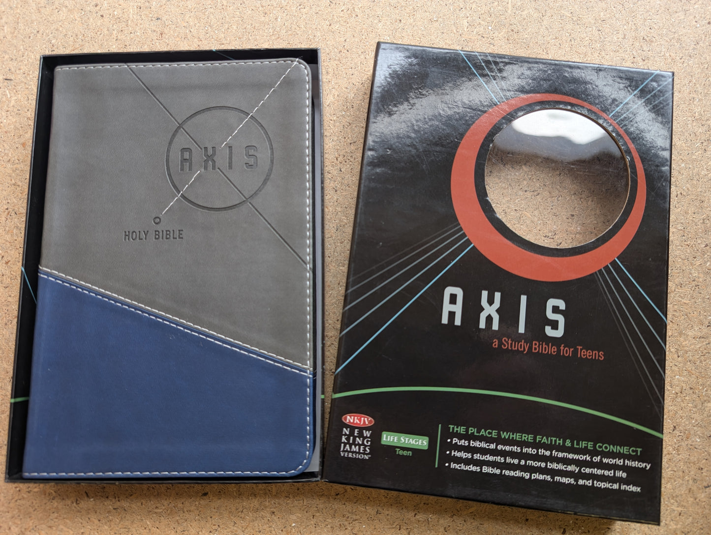 NKJV Axis Bible: A Study Bible for Teens